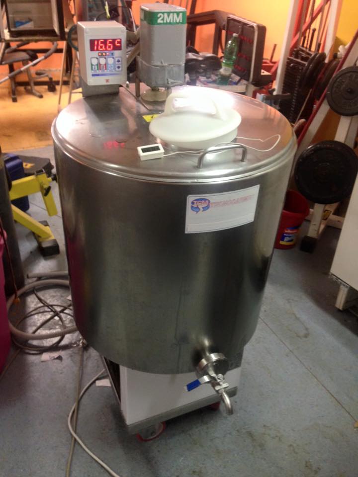 Refrigeratore serbatoio latte per caseificio